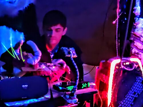 20250419_212336_wx.jpg